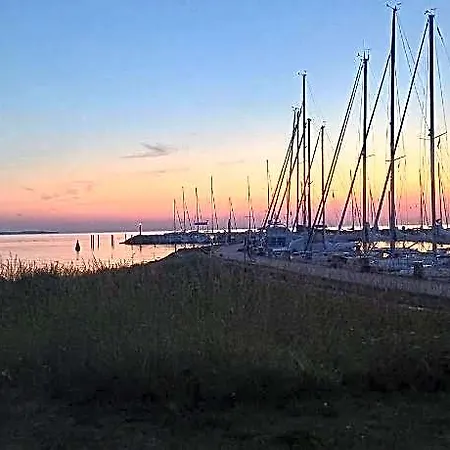 호텔 Charmante Vincent In Strandnaehe