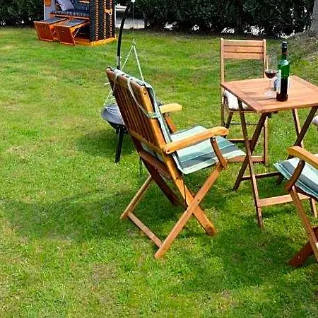 Charmante Vincent In Strandnaehe 호텔 3*